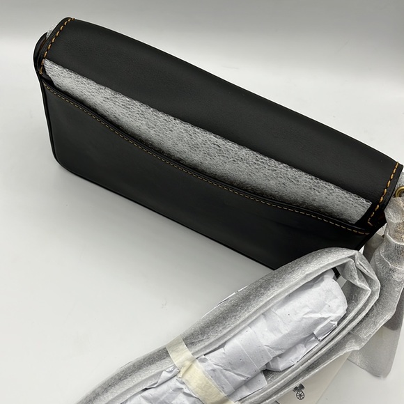 Coach x Disney Minnie Mouse Dinky Crossbody - Picture 13 of 15